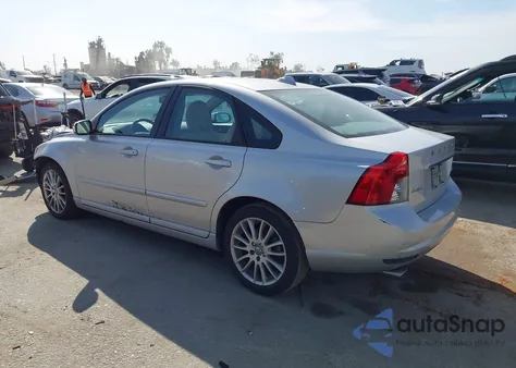 2011 Volvo S40 T5/T5 R-Design from USA, damaged, VIN YV1672MS4B2535637